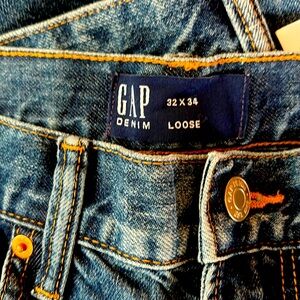 GAP denim Loose Mid Rise Relaxed through the Thigh & Leg.  Brand new with tags!!